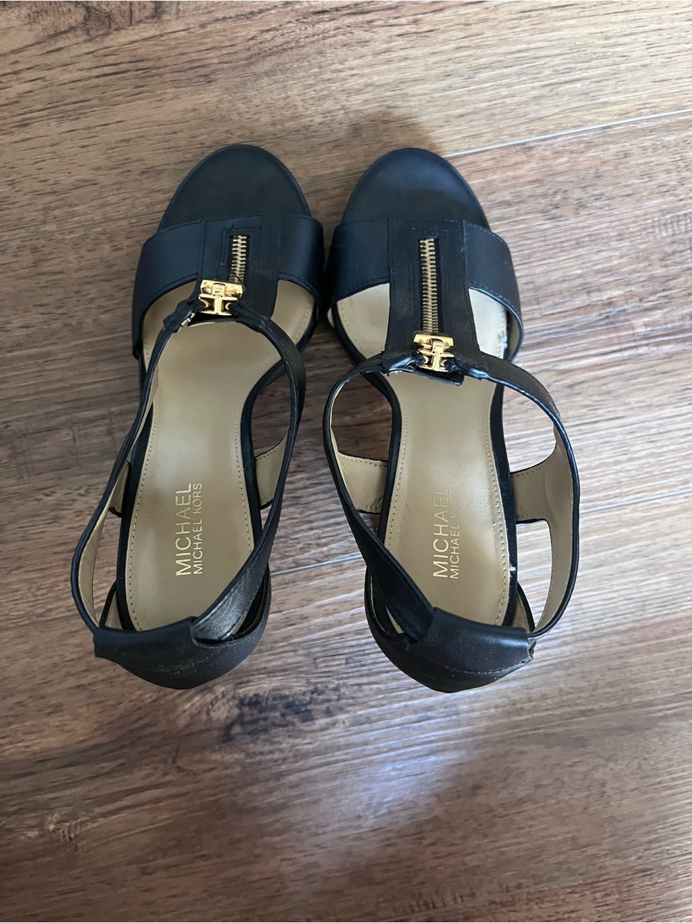 MICHAEL Michael Kors Black Leather T‑Strap Sandals with Gold Zip Accent - Picture 4 of 5